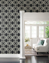 Wallpaper Sawgrass Trellis Wallpaper // Black & White 