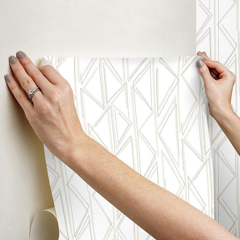 Wallpaper Sideways Sketch Wallpaper // Beige 