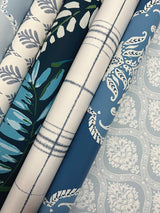 Wallpaper Signet Medallion Damask Wallpaper // Blue 