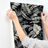 Wallpaper Tropical Toss Wallpaper // Black 